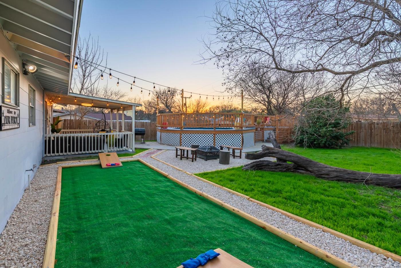 Game Room, Pool & Fire Pit At The Medical Center سان أنطونيو المظهر الخارجي الصورة