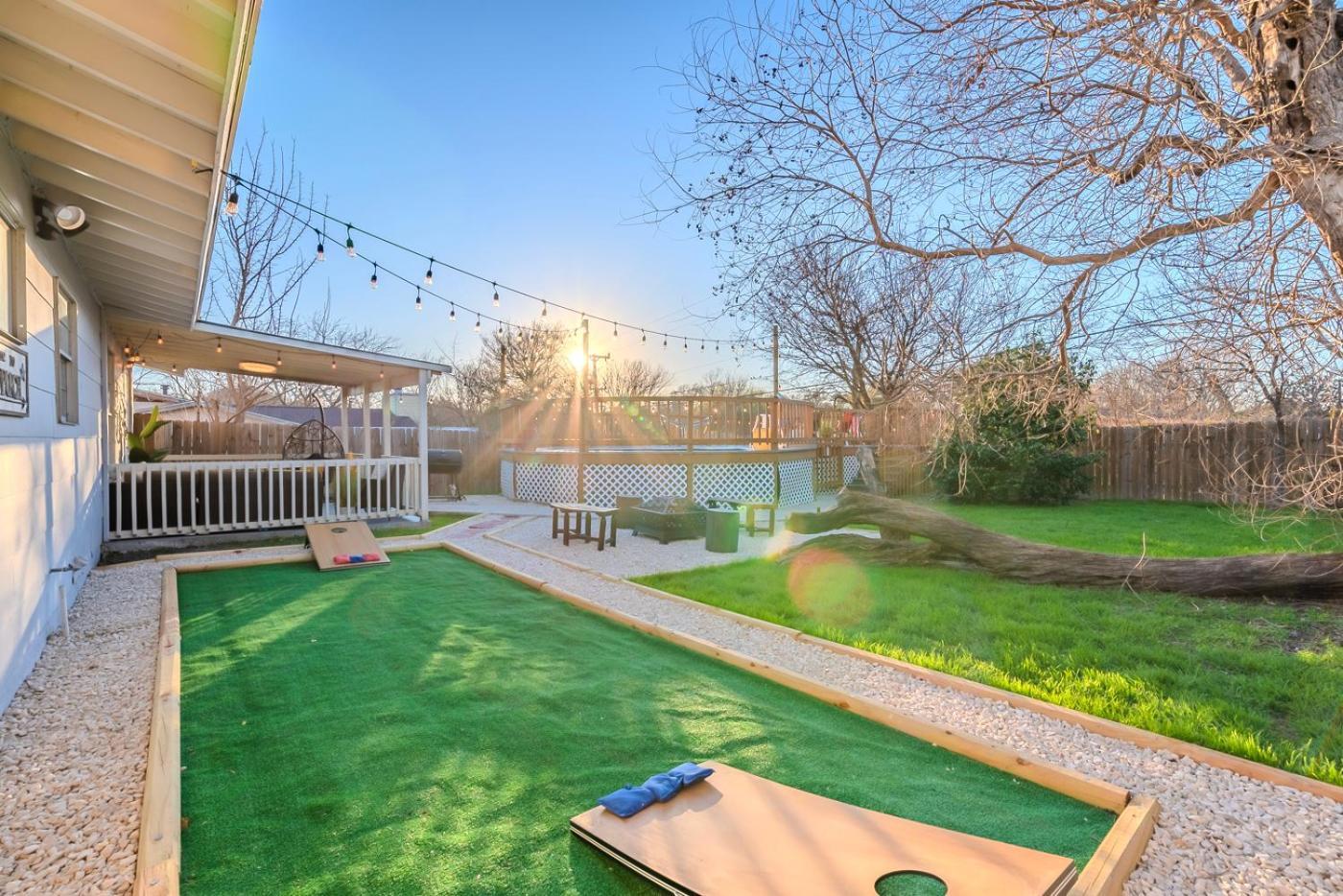 Game Room, Pool & Fire Pit At The Medical Center سان أنطونيو المظهر الخارجي الصورة