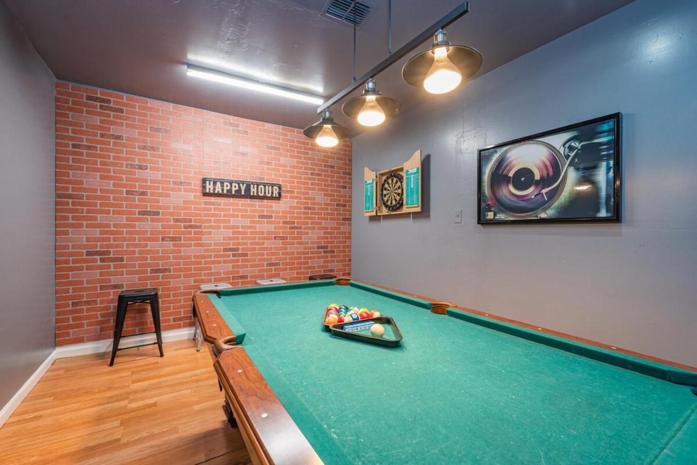 Game Room, Pool & Fire Pit At The Medical Center سان أنطونيو المظهر الخارجي الصورة