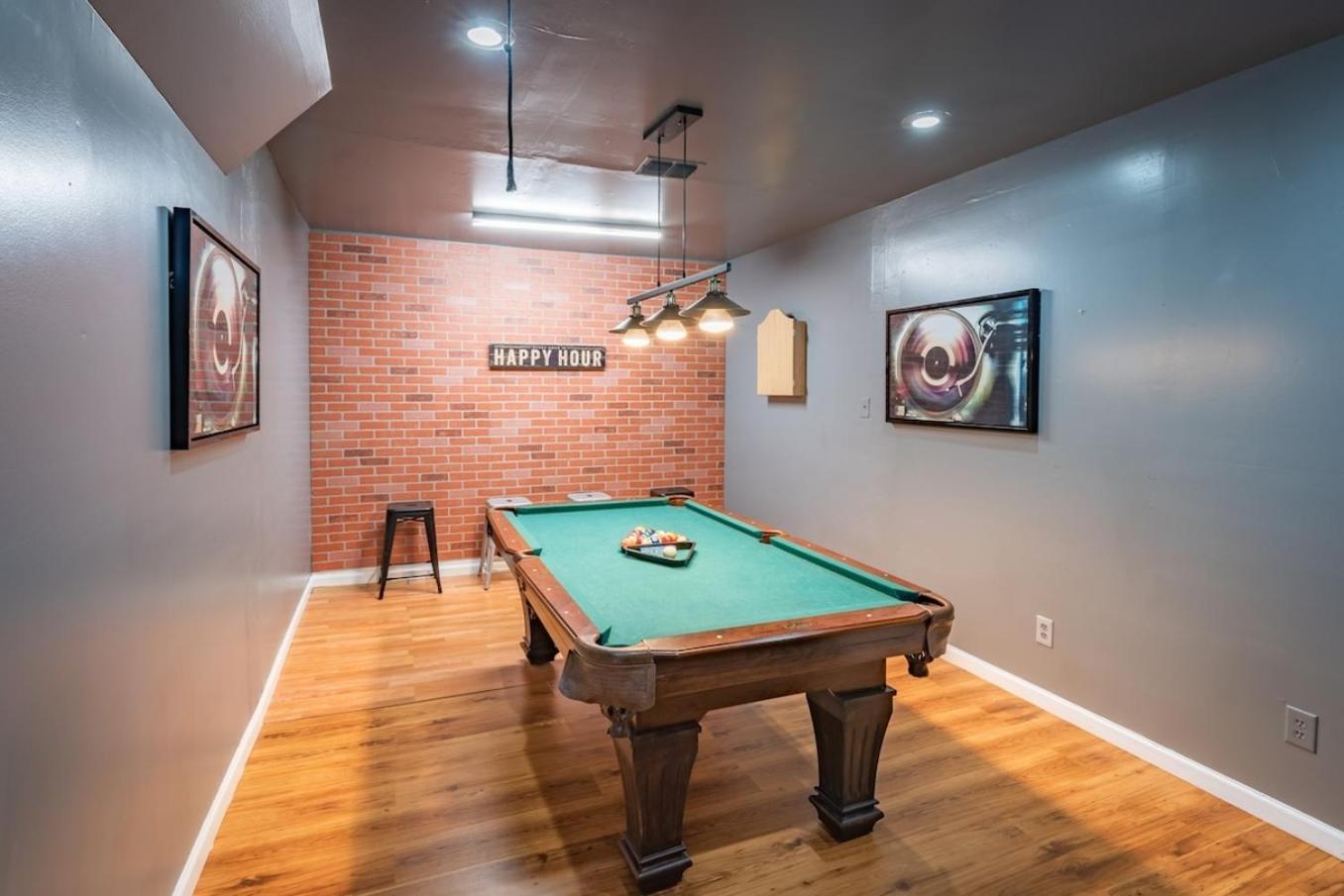Game Room, Pool & Fire Pit At The Medical Center سان أنطونيو المظهر الخارجي الصورة